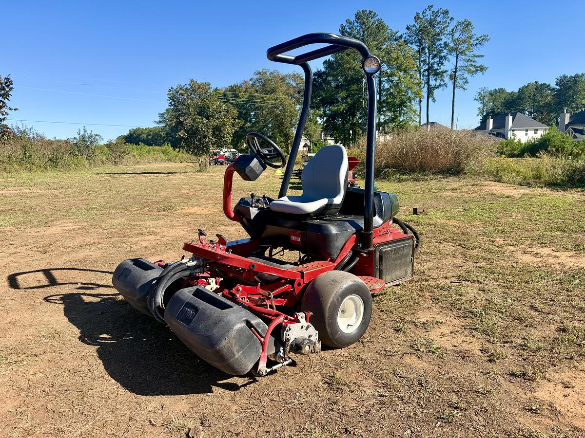 Used 2003 Toro Greensmaster 3250-D