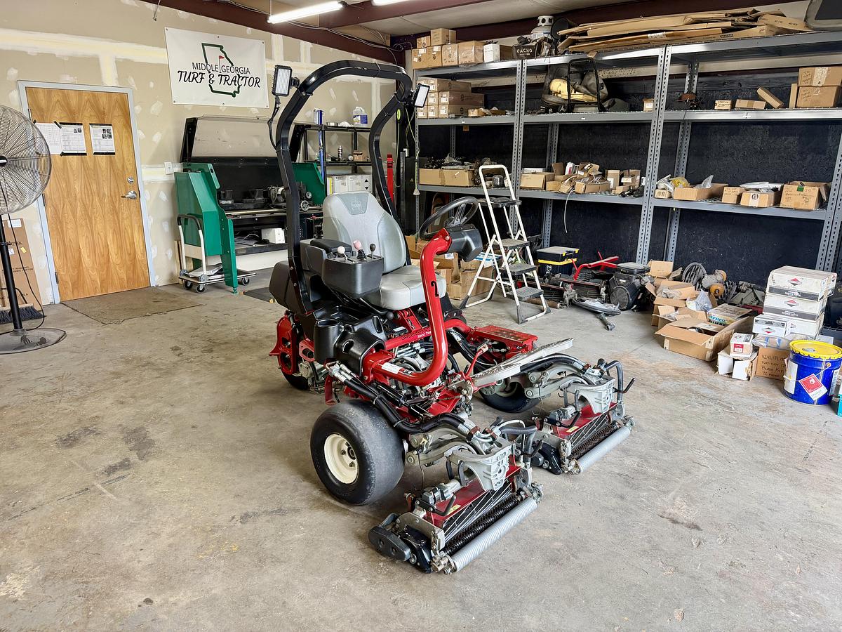 Used 2016 Toro Greensmaster 3300 Triflex