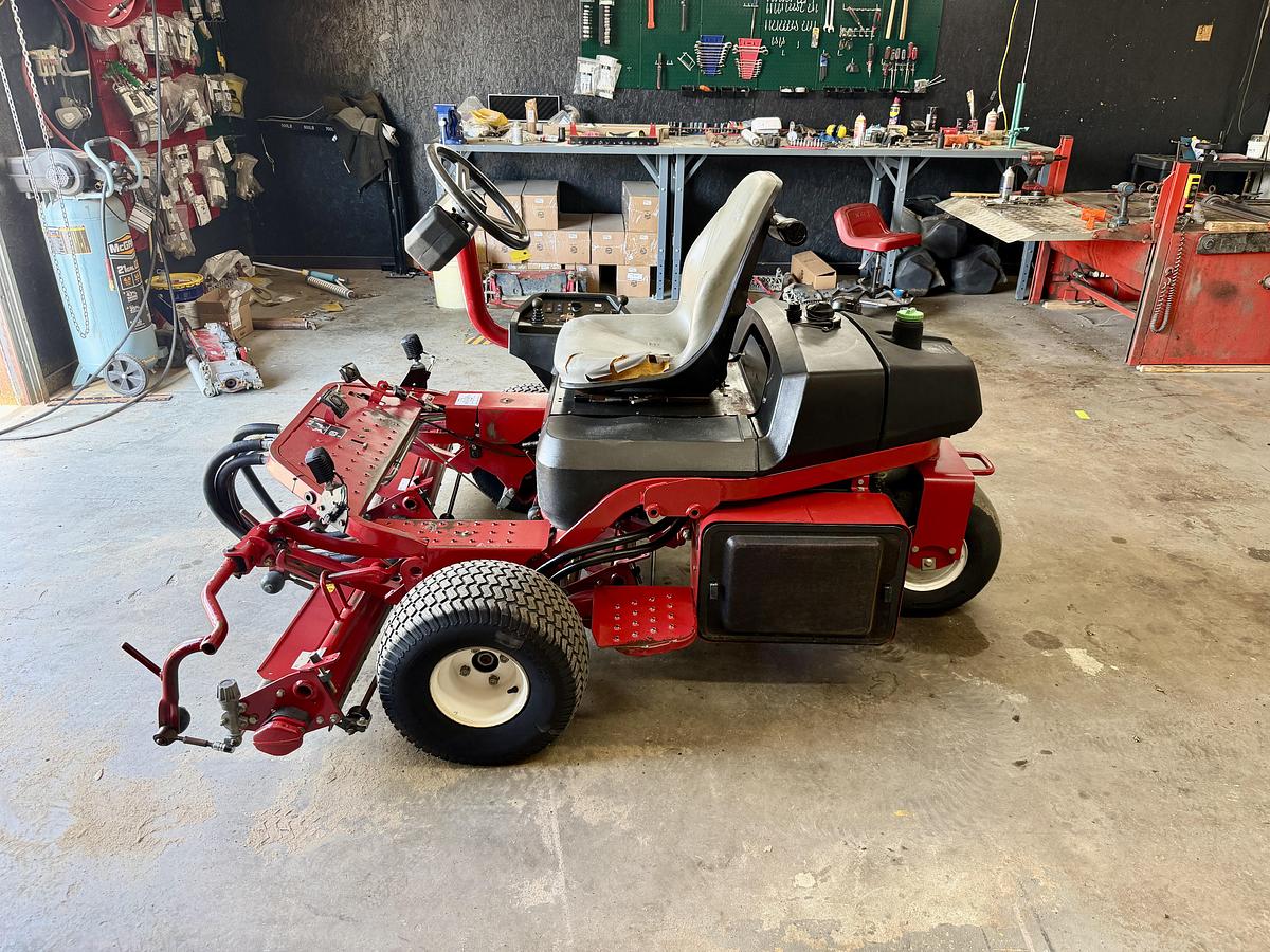 Used 2008 Toro Greensmaster 3250-D