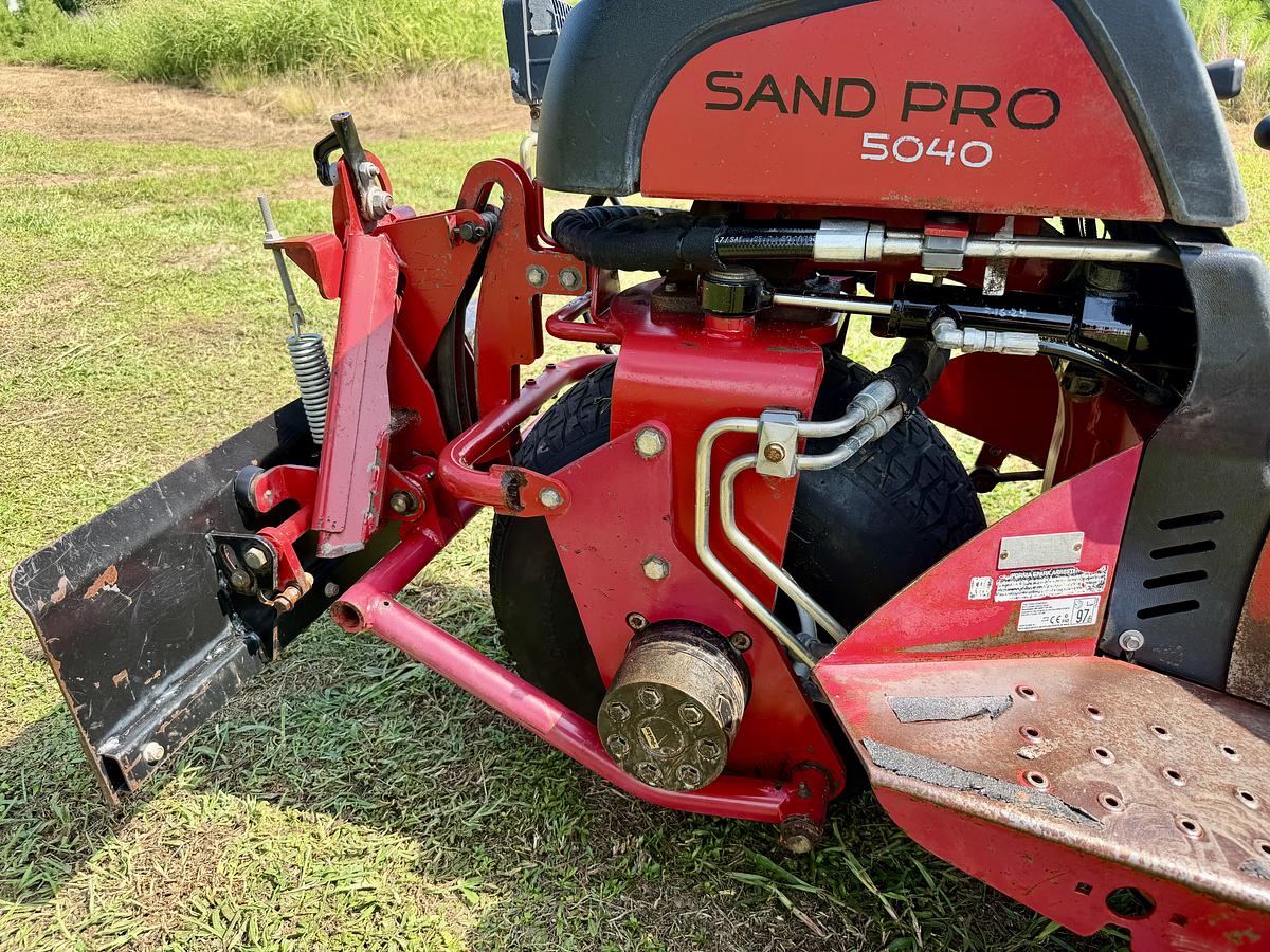 Used 2014 Toro Sandpro 5040
