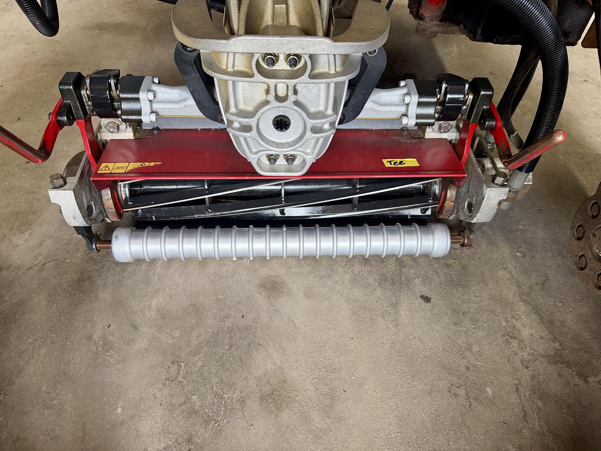 Used 2018 Toro Greensmaster 3400 Triflex