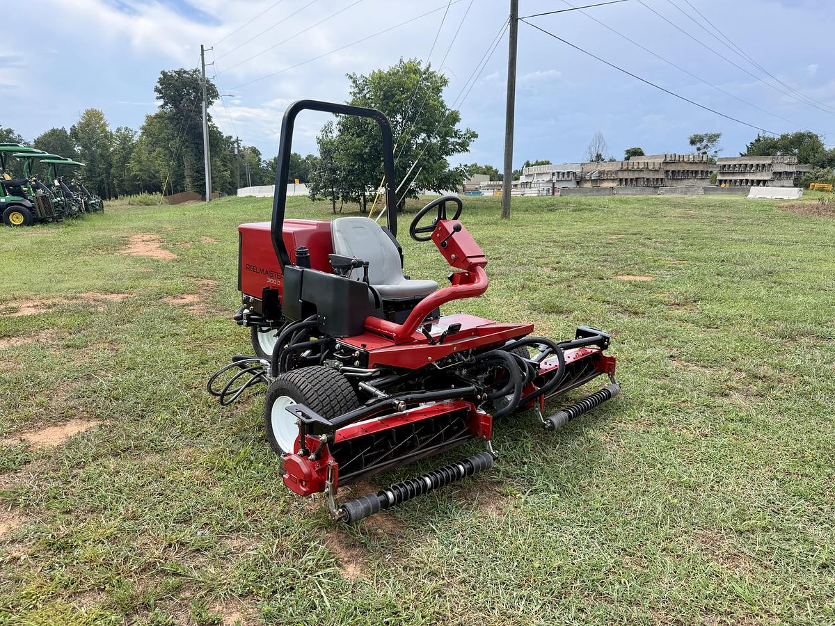 Used 2010 Toro Reelmaster 3100-D