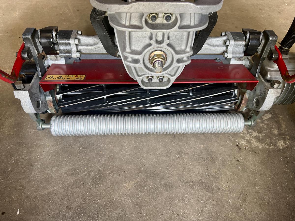 Used 2021 Toro Greensmaster eTriflex 3360