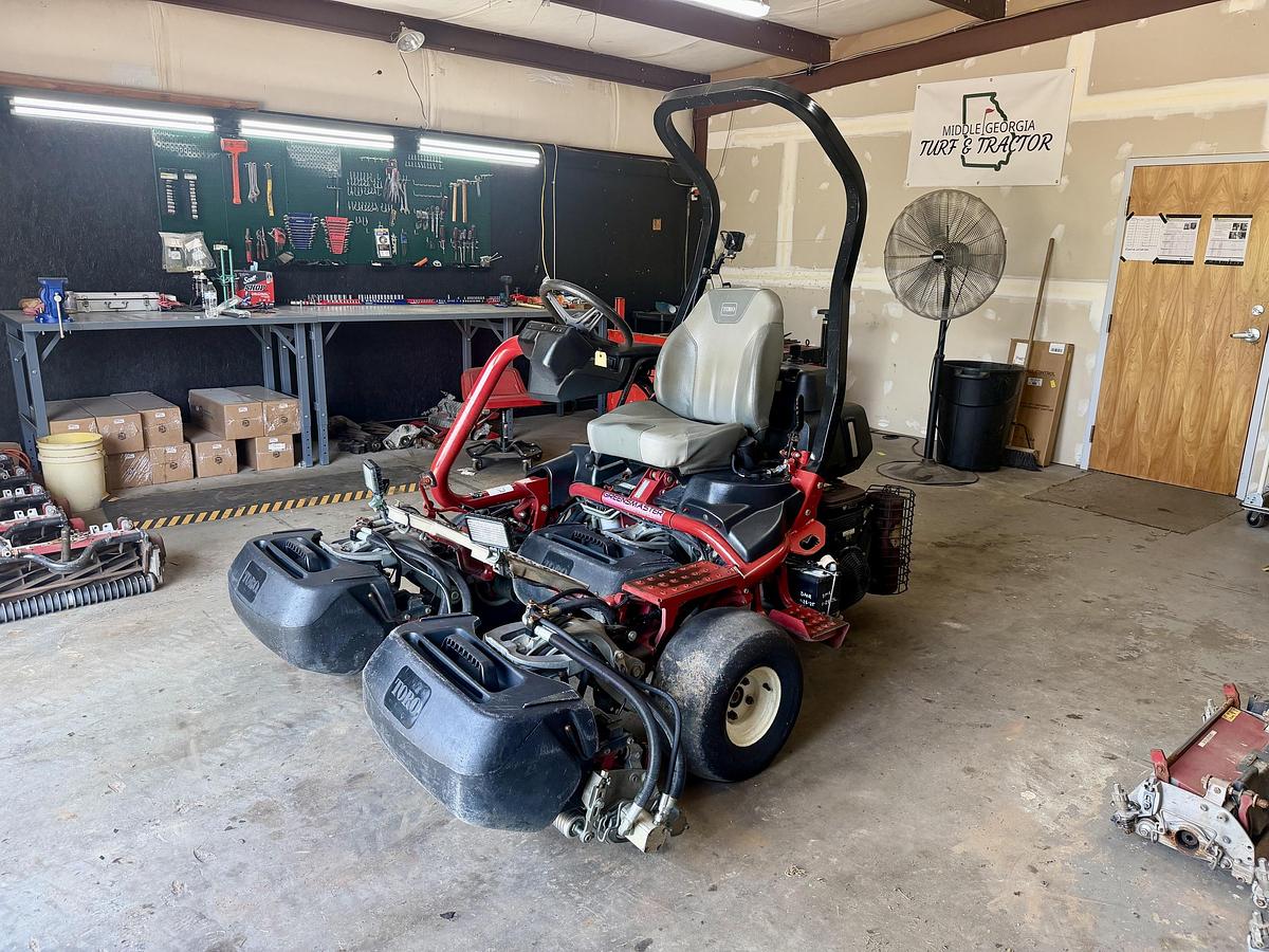 Used 2013 Toro Greensmaster 3300 Triflex