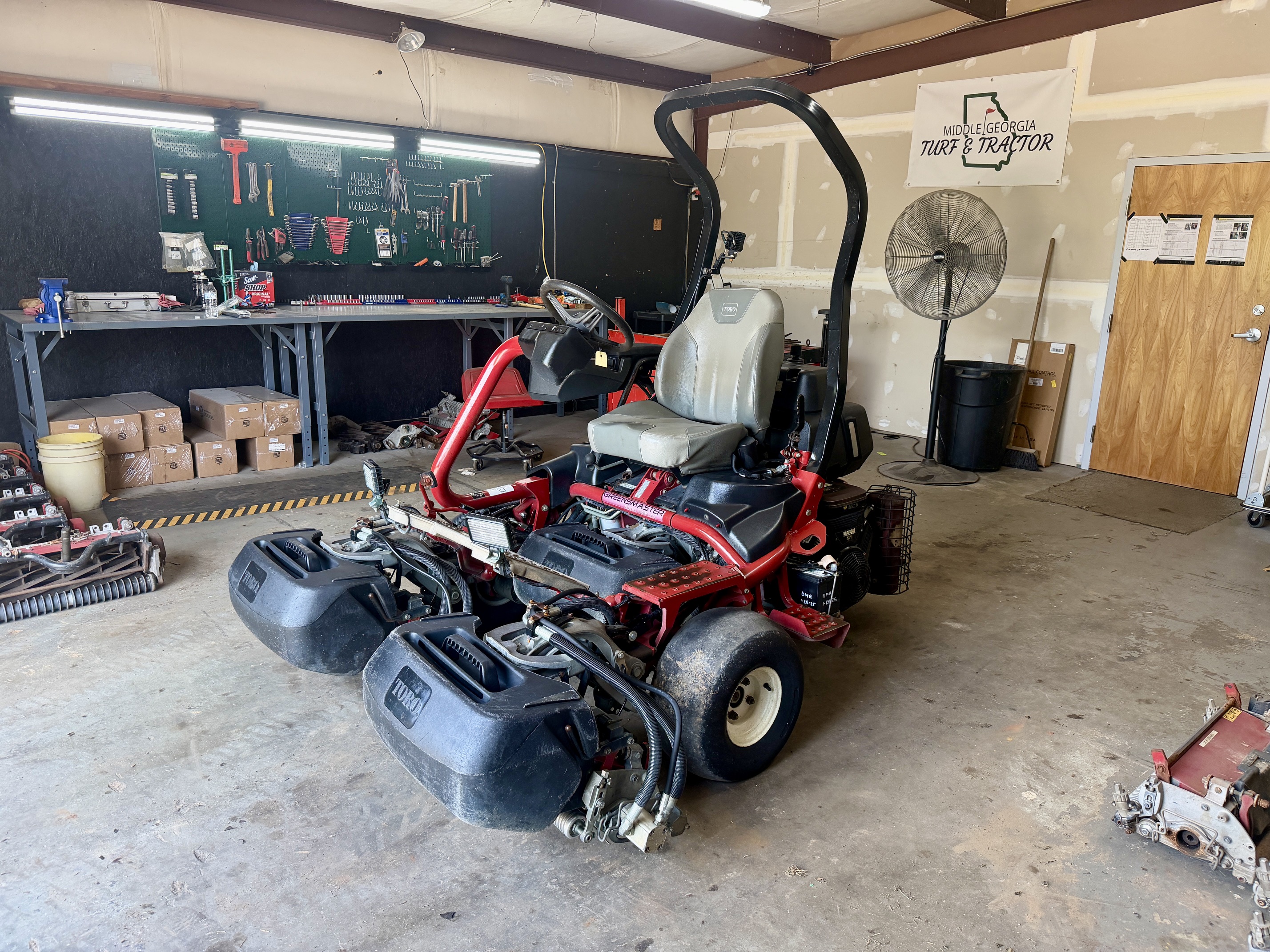 Used 2013 Toro Greensmaster 3300 Triflex