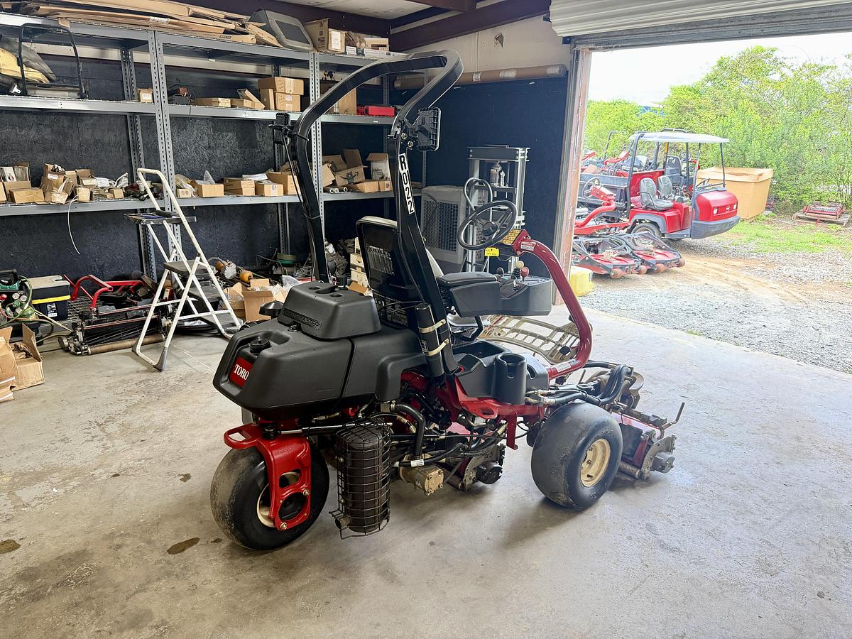 Used 2018 Toro Greensmaster 3400 Triflex