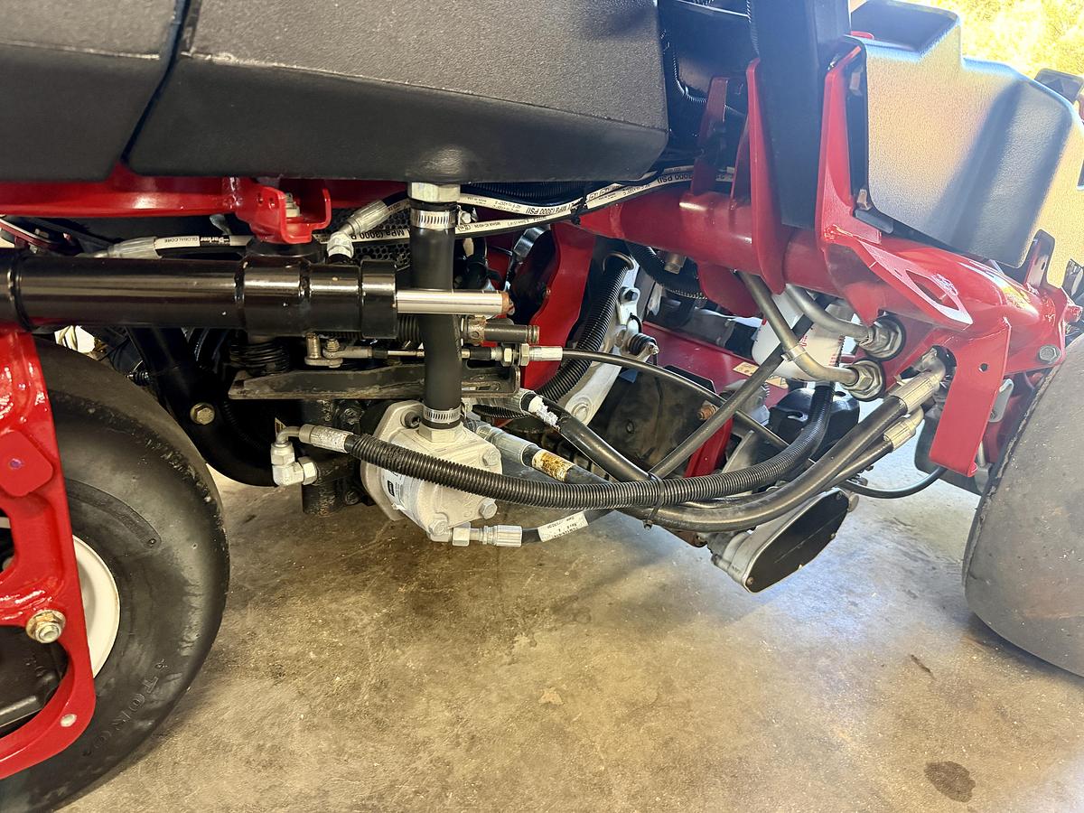 Used 2021 Toro Greensmaster Triflex 3320