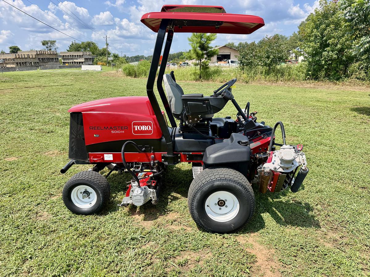 Used 2021 Toro Reelmaster 5010-H Fairway Mower