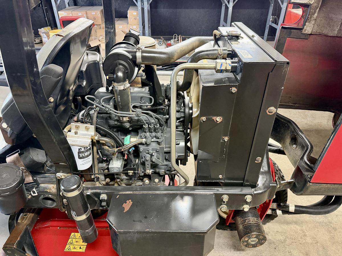 Used 2016 Toro Groundsmaster 3500-D Sidewinder