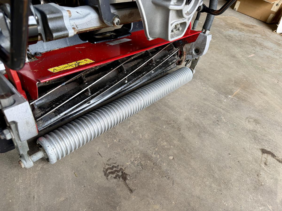 Used 2013 Toro Greensmaster 3300 Triflex