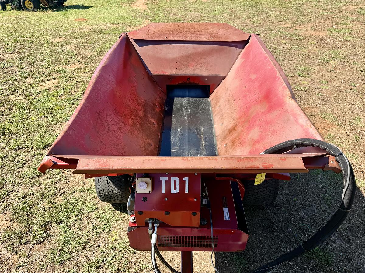 Used 2016 Toro Propass 200 Top Dresser