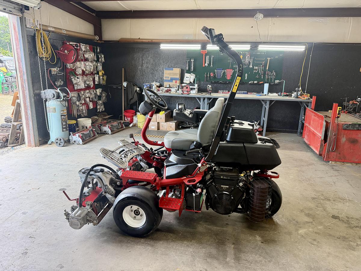 Used 2021 Toro Greensmaster 3320 Triflex