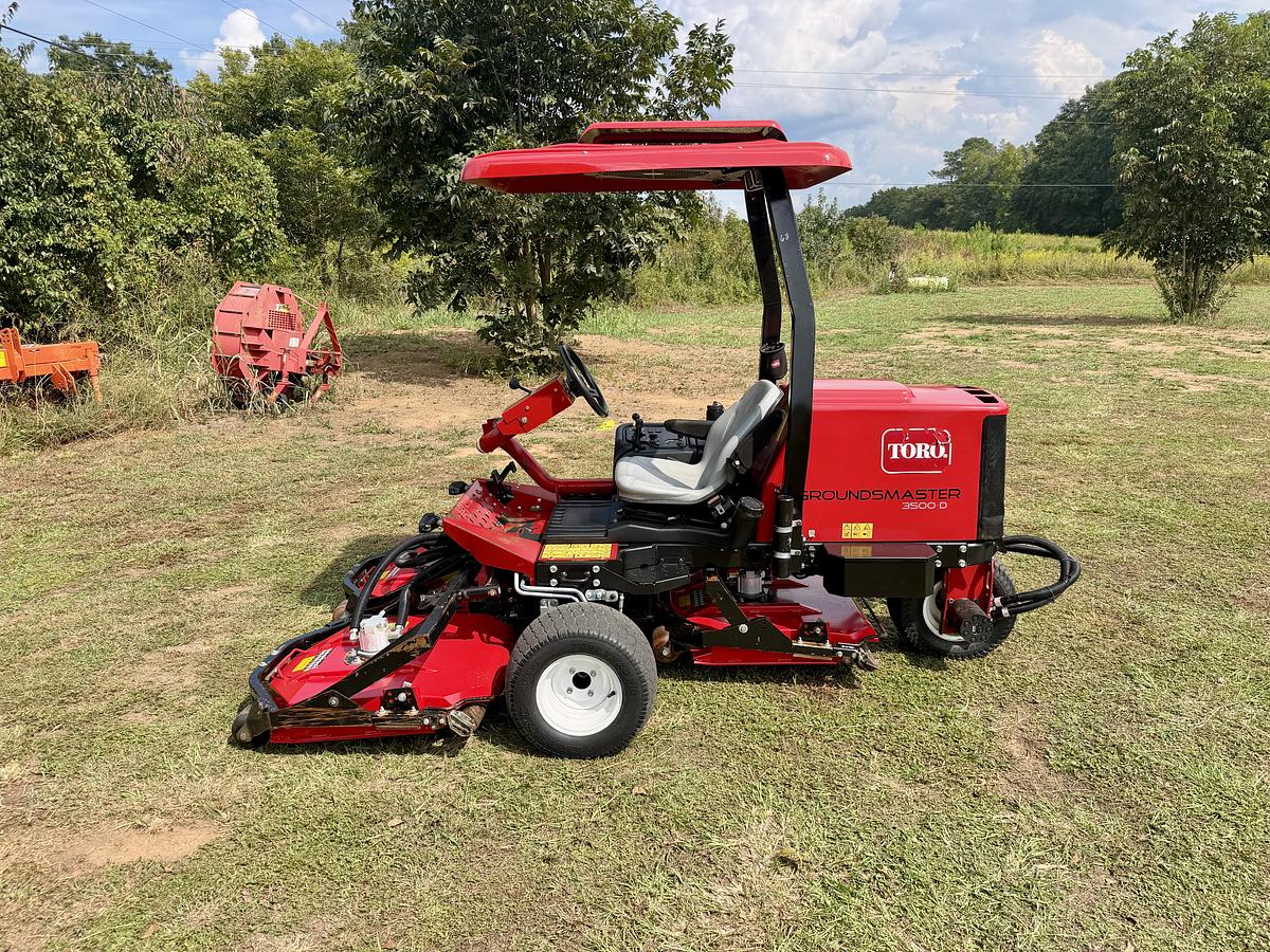 Used 2018 Toro Groundsmaster 3500-D Sidewinder