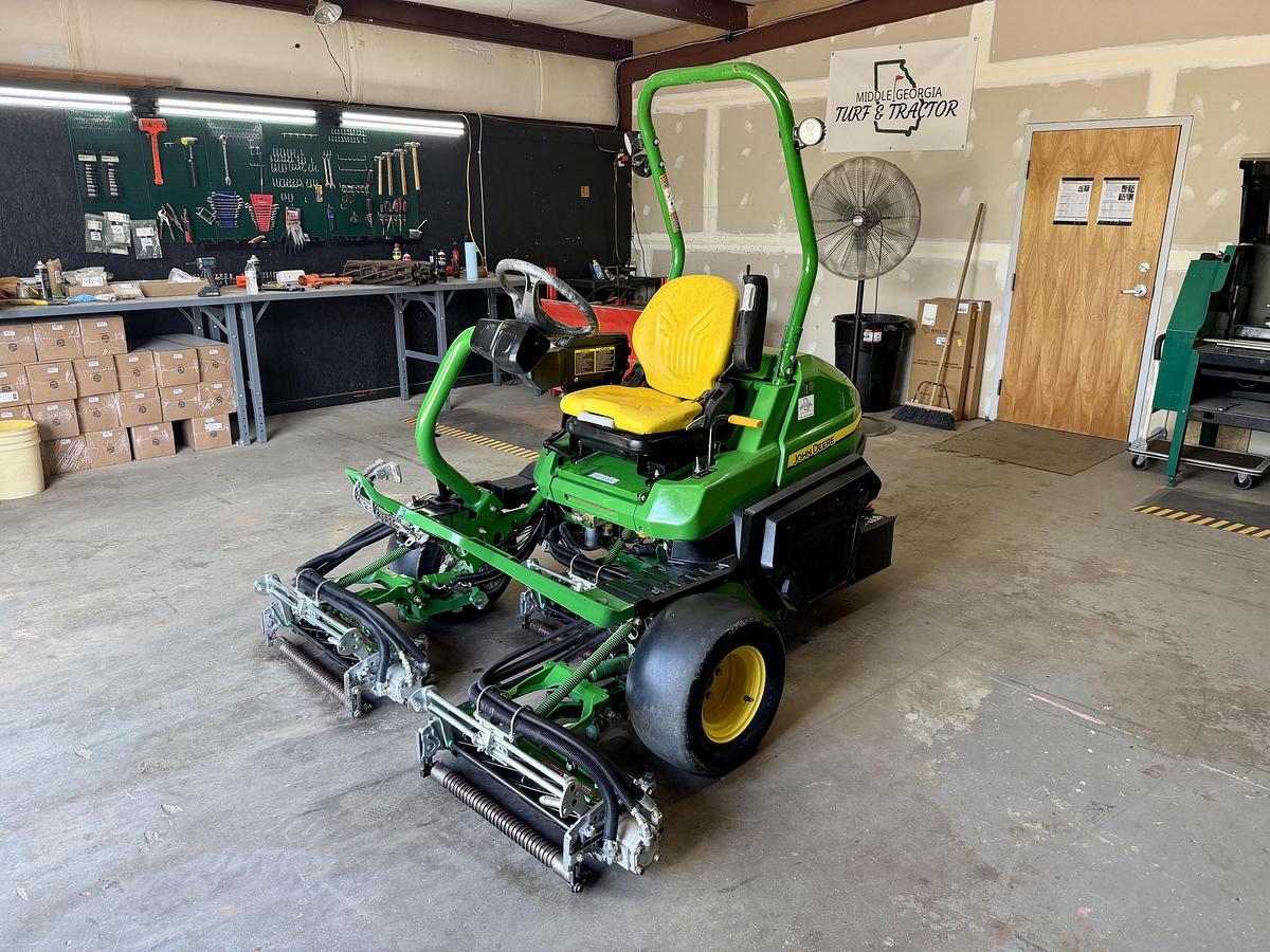 Used 2020 John Deere 2750 Greens Mower