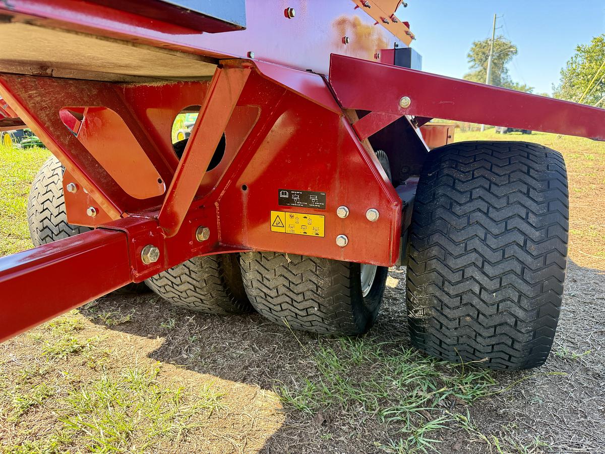 Used 2020 Toro Propass 200 Top Dresser