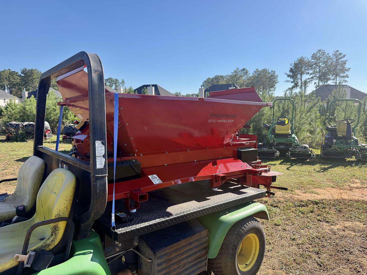 Used 2017 Toro Propass 200 Wireless Top Dresser