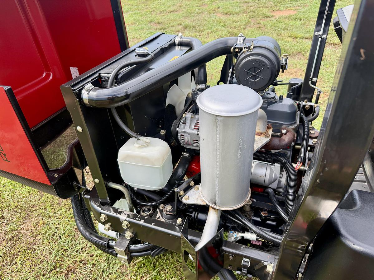 Used 2010 Toro Reelmaster 3100-D