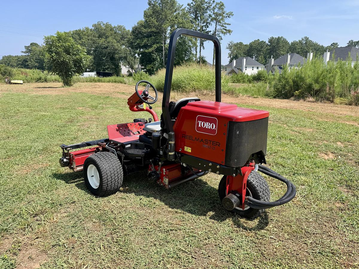 Used 2006 Toro Reelmaster 3100-D Sidewinder