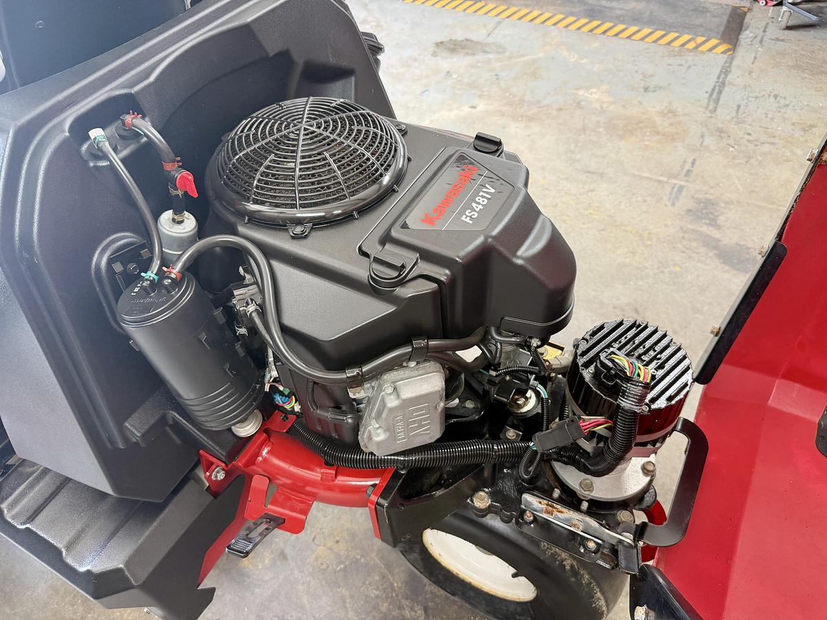 Used 2021 Toro Greensmaster eTriflex 3360