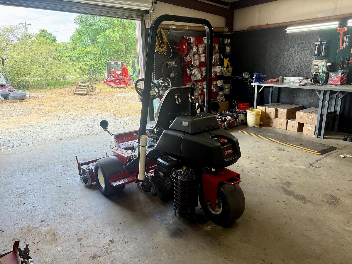 Used 2012 Toro Greensmaster 3150-Q