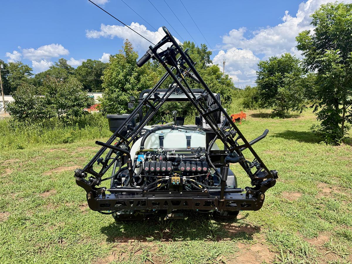 Used 2021 Toro Multipro 5800-G Sprayer with Geolink