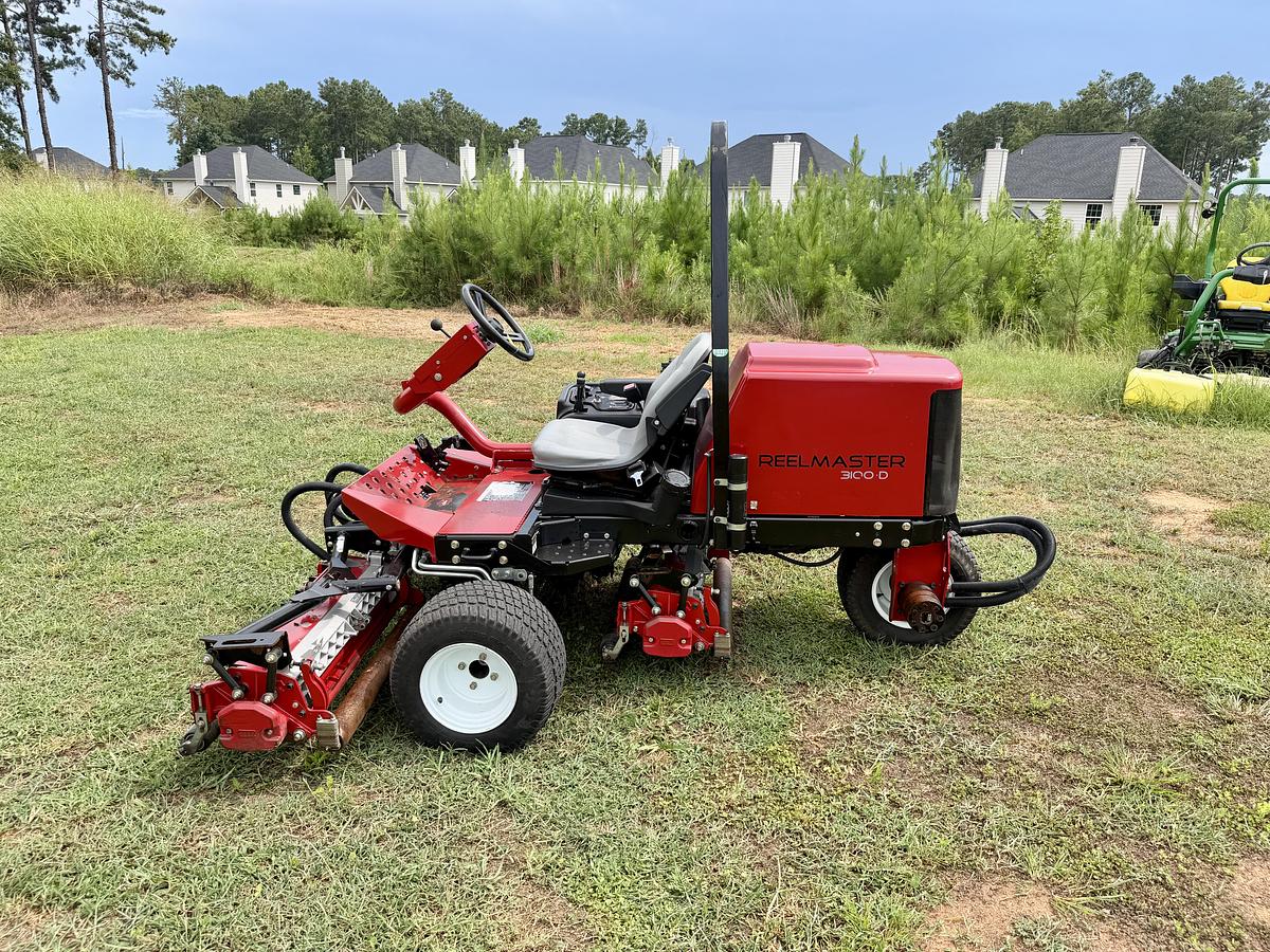 Used 2010 Toro Reelmaster 3100-D