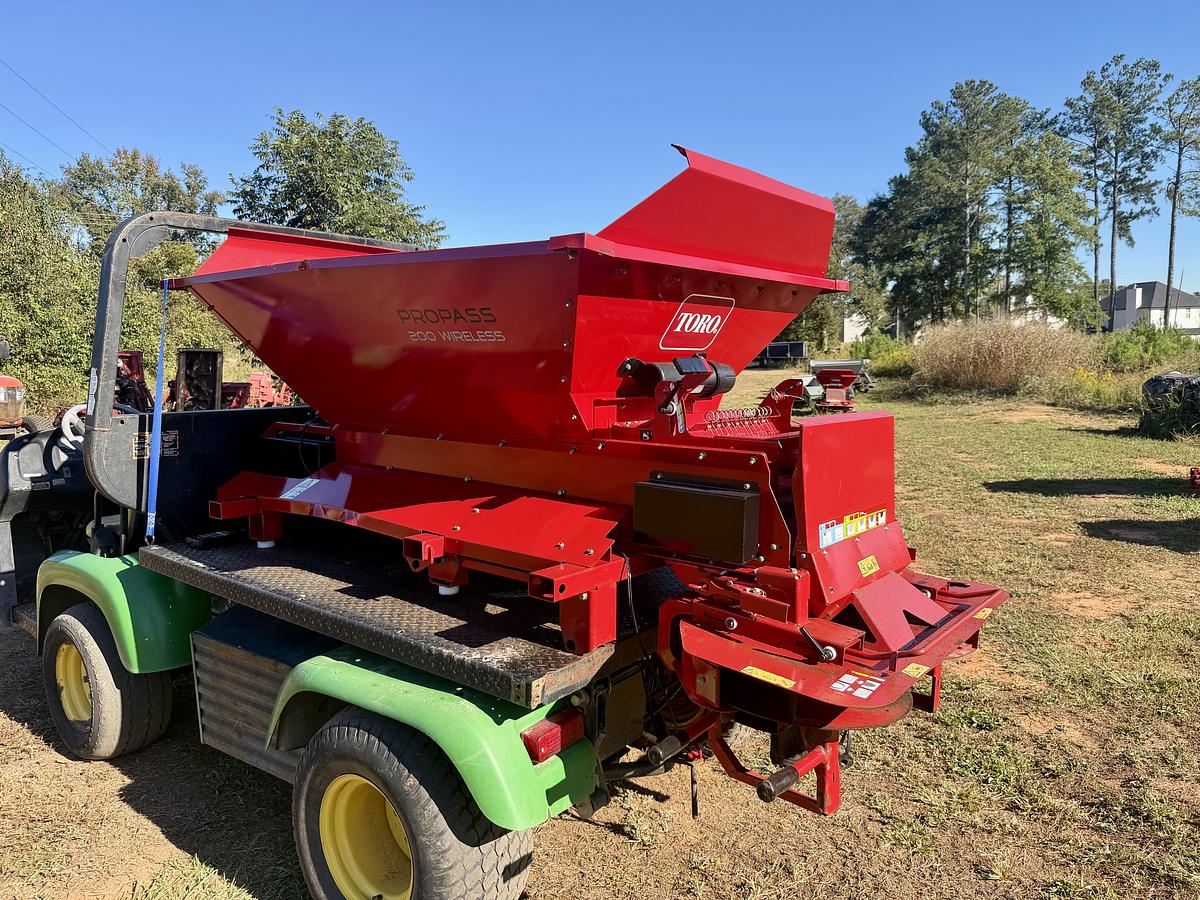 Used 2017 Toro Propass 200 Wireless Top Dresser