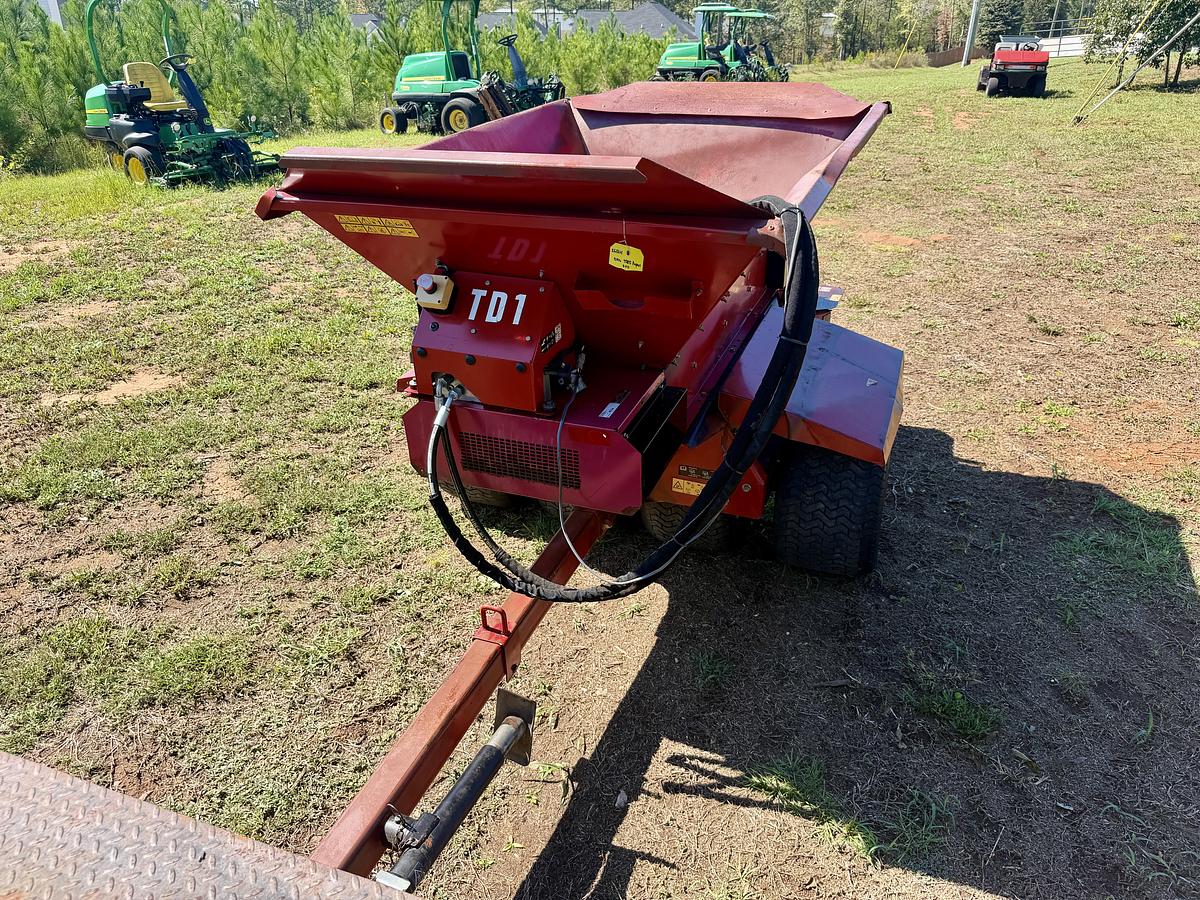 Used 2016 Toro Propass 200 Top Dresser