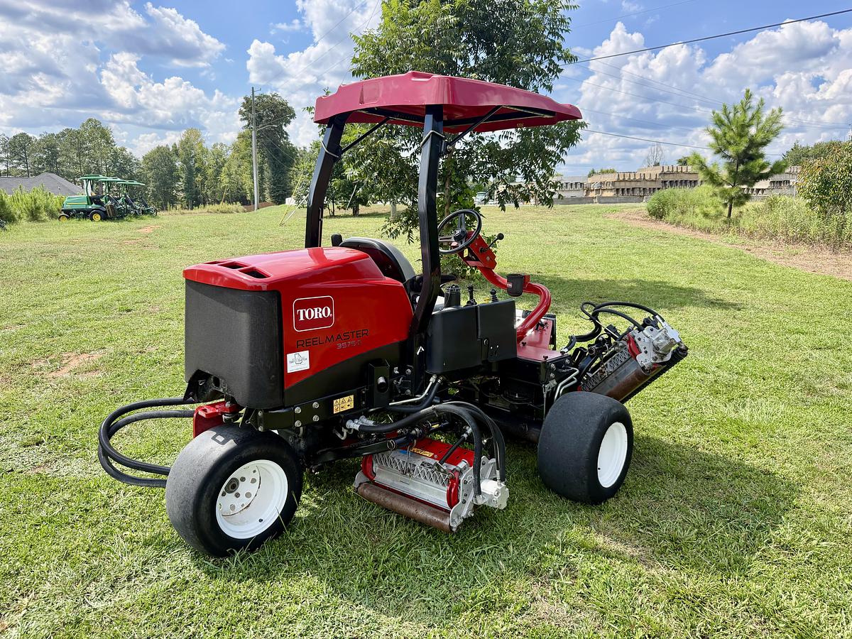 Used 2019 Toro Reelmaster 3575-D Fairway Mower