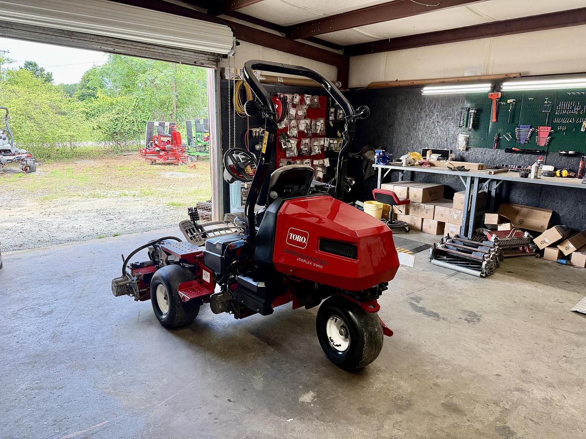 Used 2021 Toro Greensmaster eTriflex 3360