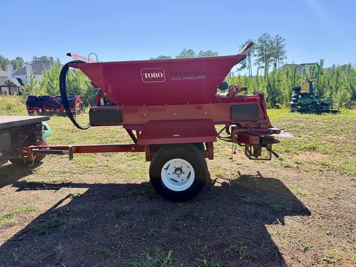 Used 2020 Toro Propass 200 Top Dresser
