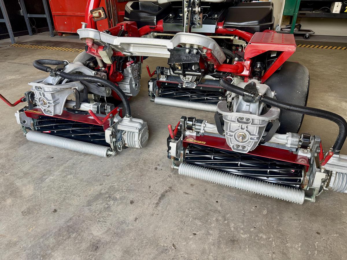 Used 2021 Toro Greensmaster eTriflex 3360