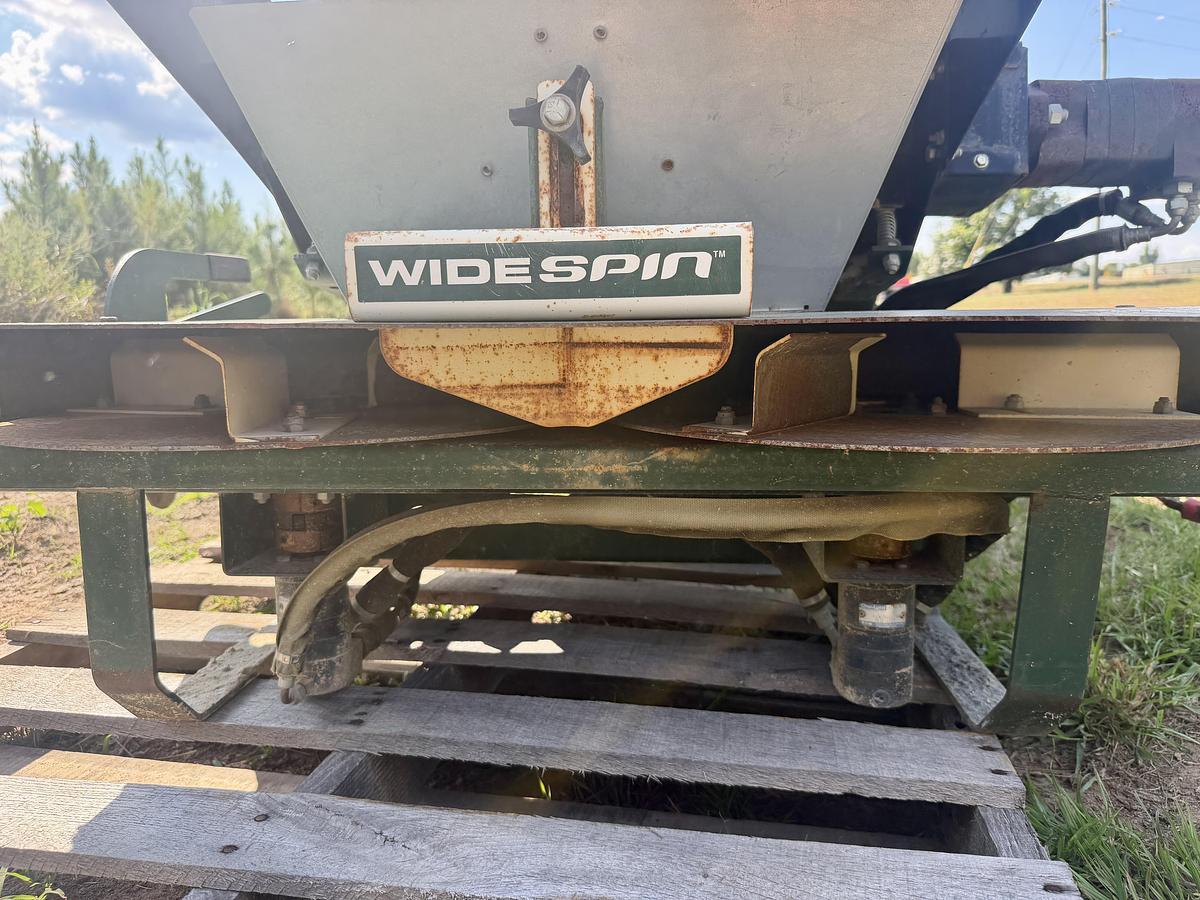 Used Turfco 1530 Wide Spin Top Dresser
