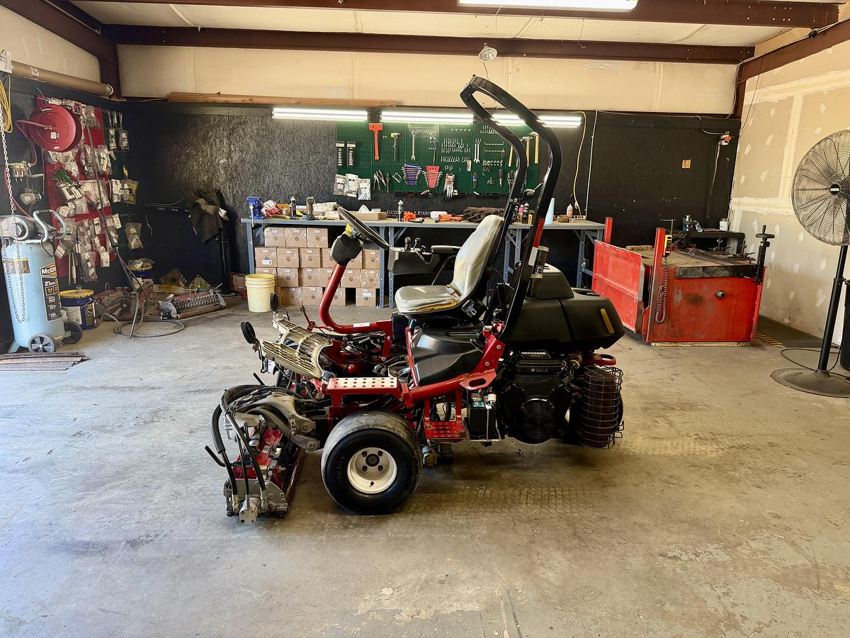 Used 2012 Toro Greensmaster Triflex 3300