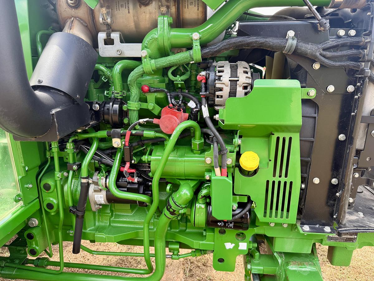 Used 2022 John Deere 5055E Tractor