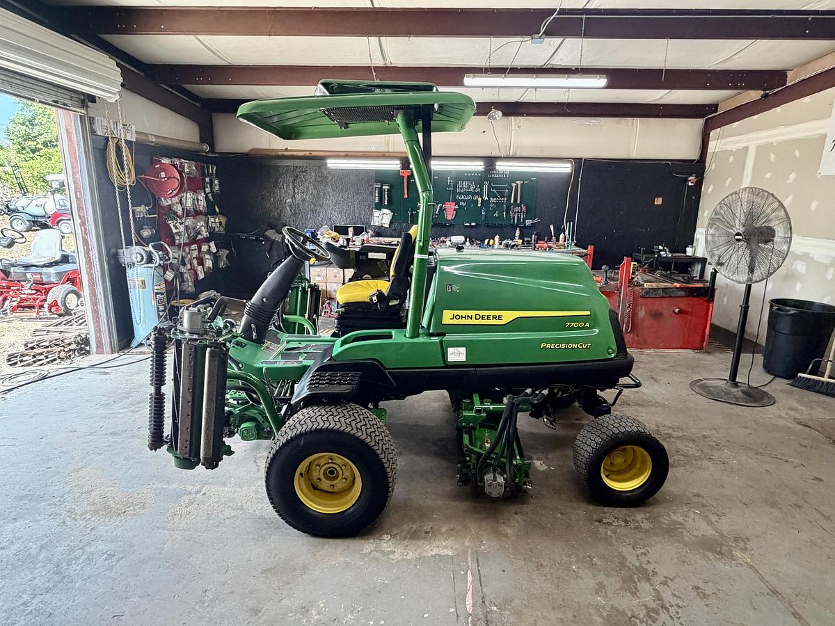 Used 2019 John Deere 7700A Fairway Mower