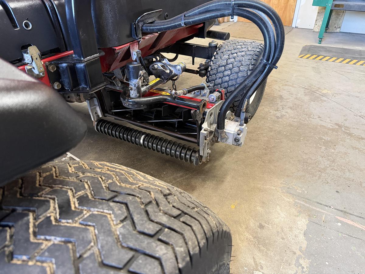 Used 2017 Toro Reelmaster 5510-D Fairway Mower