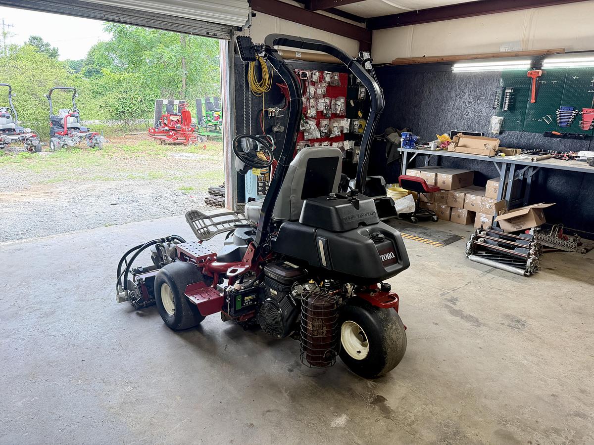 Used 2016 Toro Greensmaster 3300 Triflex