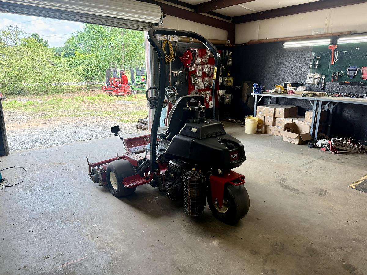 Used 2016 Toro Greensmaster 3150-Q