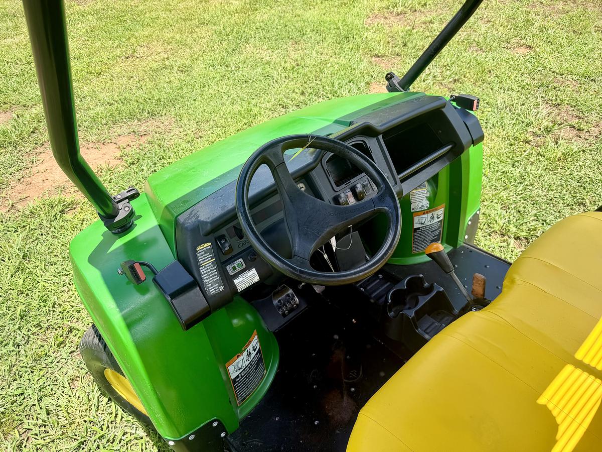 Used 207 John Deere Gator HPX 615E
