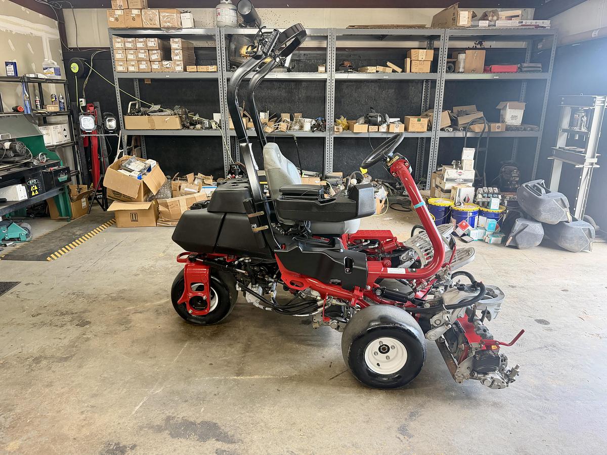 Used 2021 Toro Greensmaster 3320 Triflex