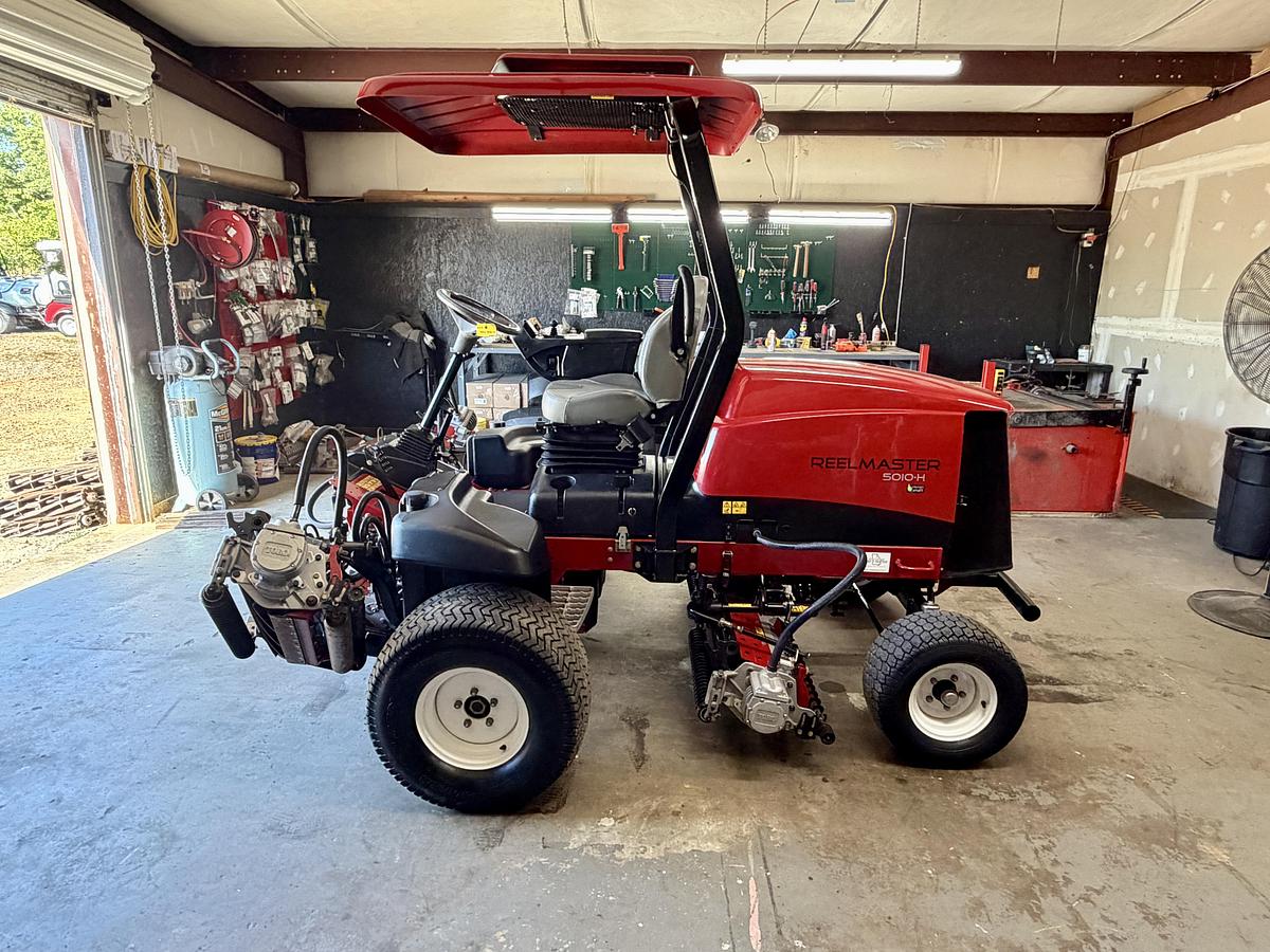 Used 2021 Toro Reelmaster 5010-H Fairway Mower