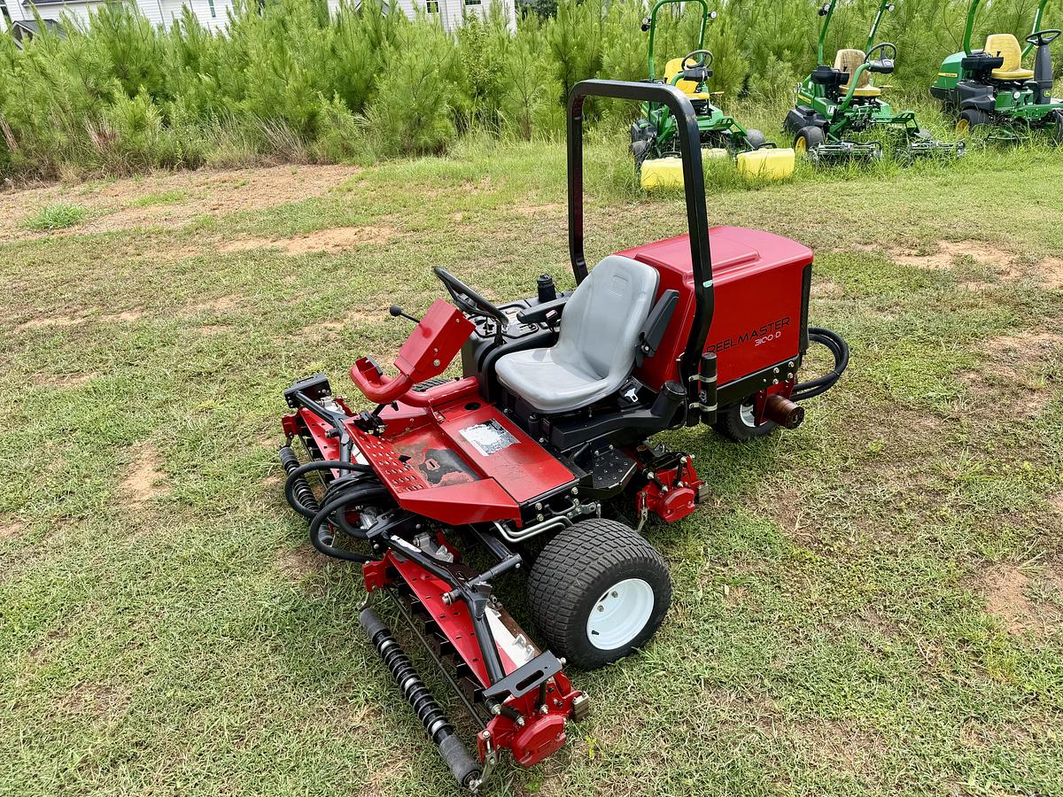 Used 2010 Toro Reelmaster 3100-D