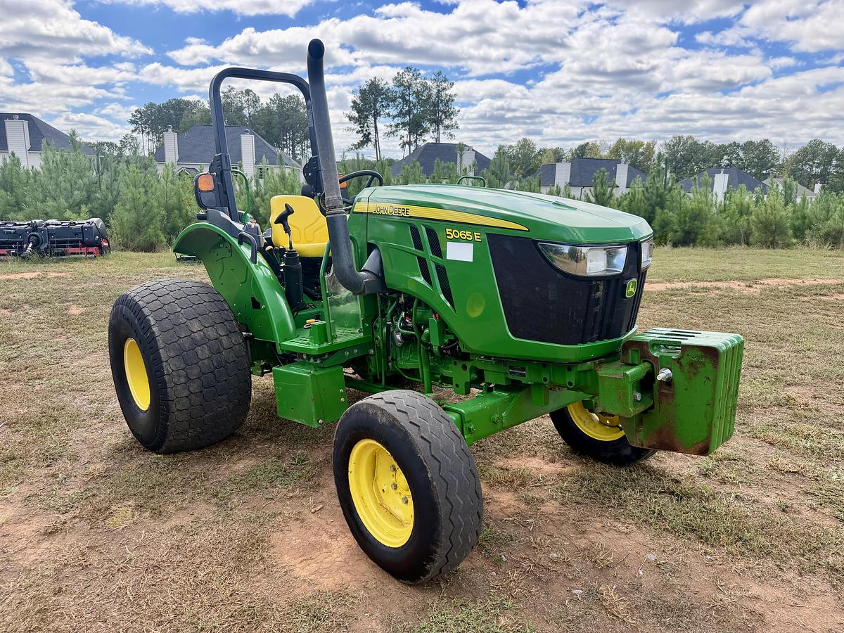 Used 2022 John Deere 5065E Tractor