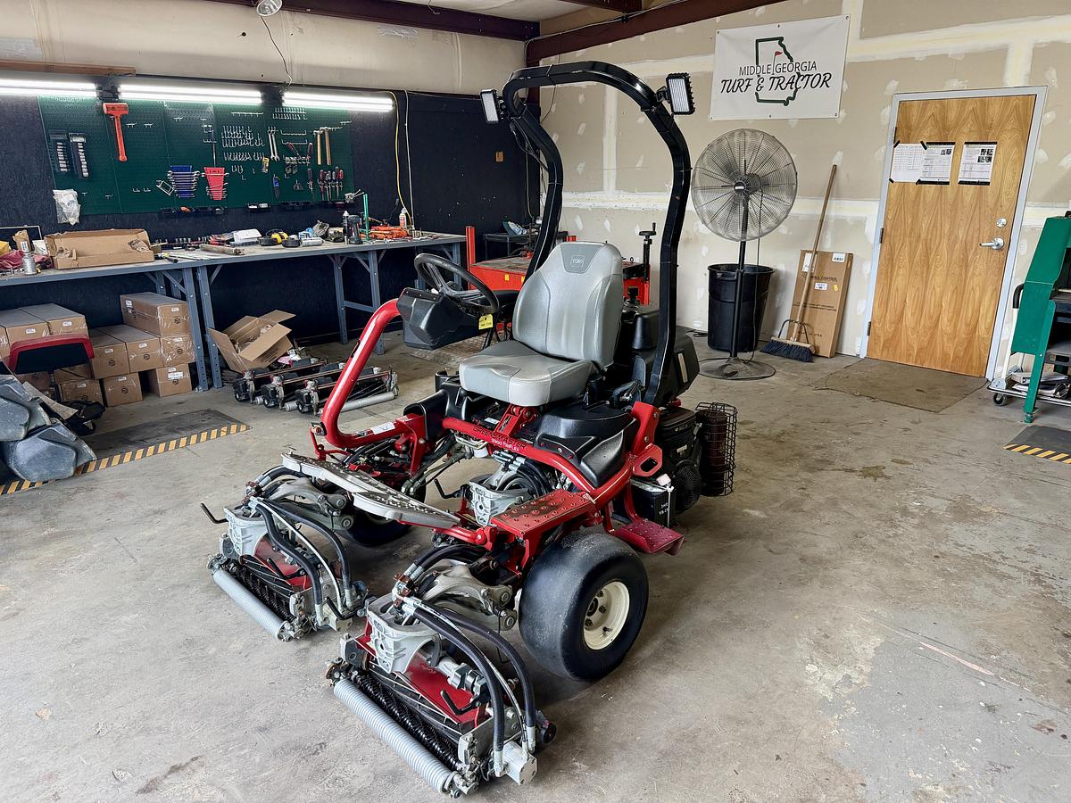 Used 2016 Toro Greensmaster 3300 Triflex