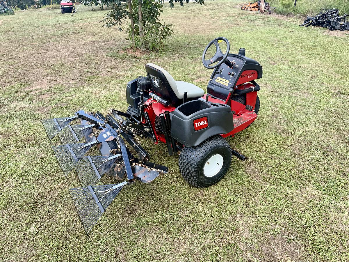 Used 2009 Toro Sandpro 3040