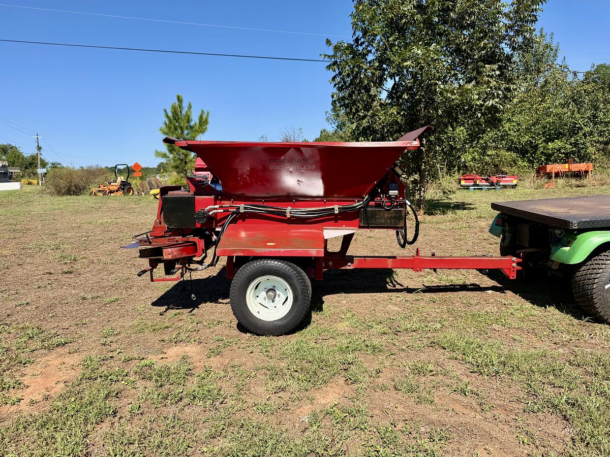 Used 2016 Toro Propass 200 Top Dresser