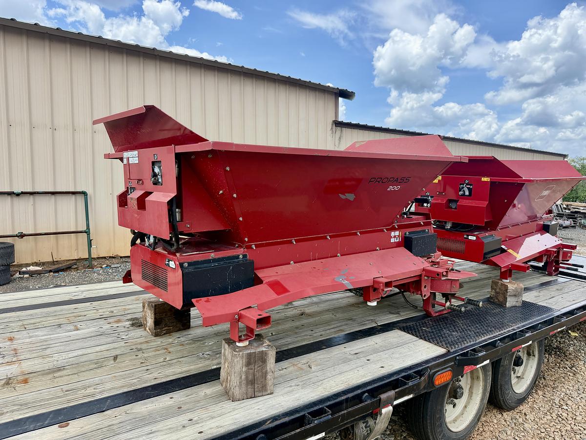 Used 2011 Toro Propass 200 Top Dresser