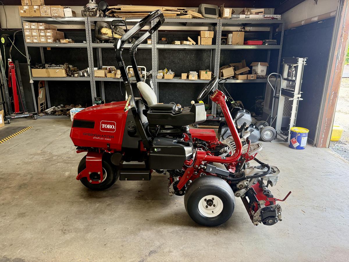 Used 2021 Toro Greensmaster eTriflex 3360