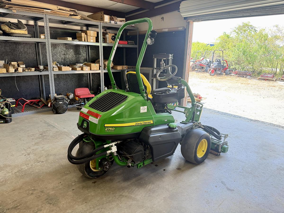 Used 2020 John Deere 2750 Greens Mower